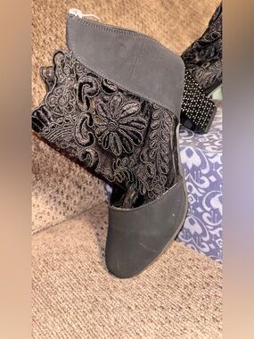 NWOB Black Lace Ankle Booties • High Heel Zip Boots • Cocktail/ Dressy